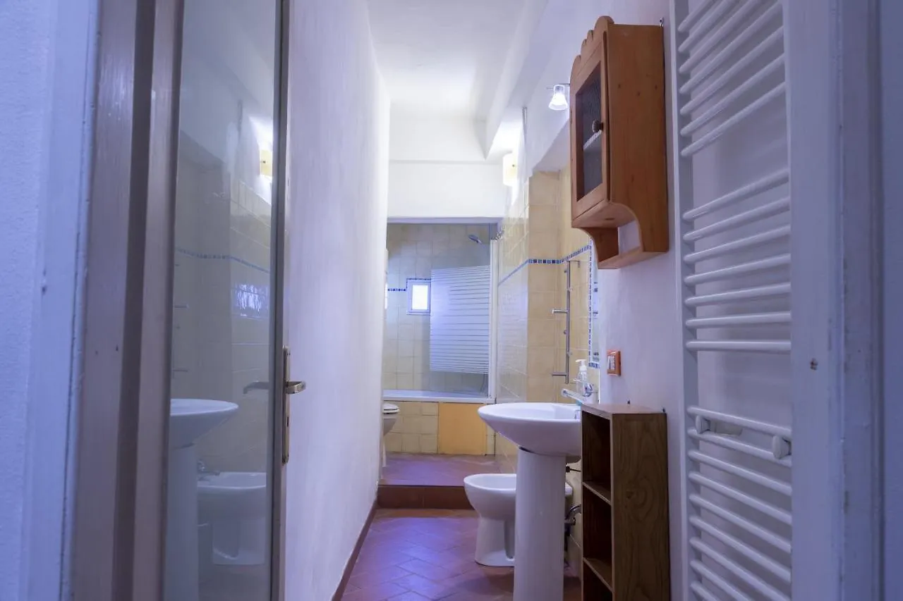 Apartment Appartamento Degli Asili - Affitti Brevi Italia Lucca